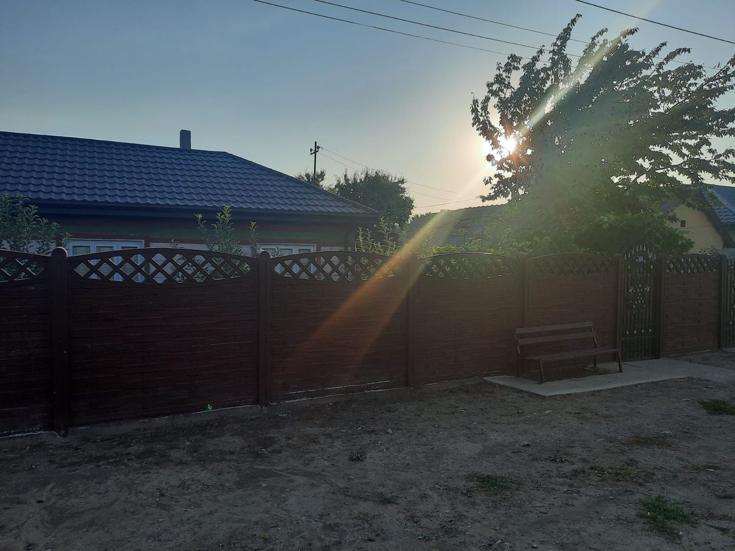 Casa Parter+Pod 90 mp+anexa 60 mp + atelier + teren intravilan 1600 mp - Poză 3