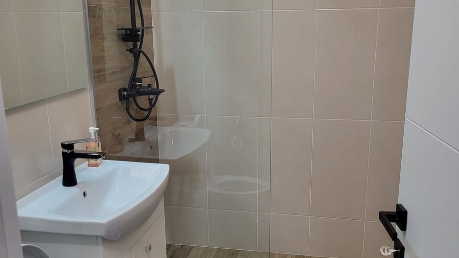 Ag. EUROPA vinde ap. 2 cam. RENOVAT si MOBILAT etaj 4 ULTRACENTRAL - Poză 4