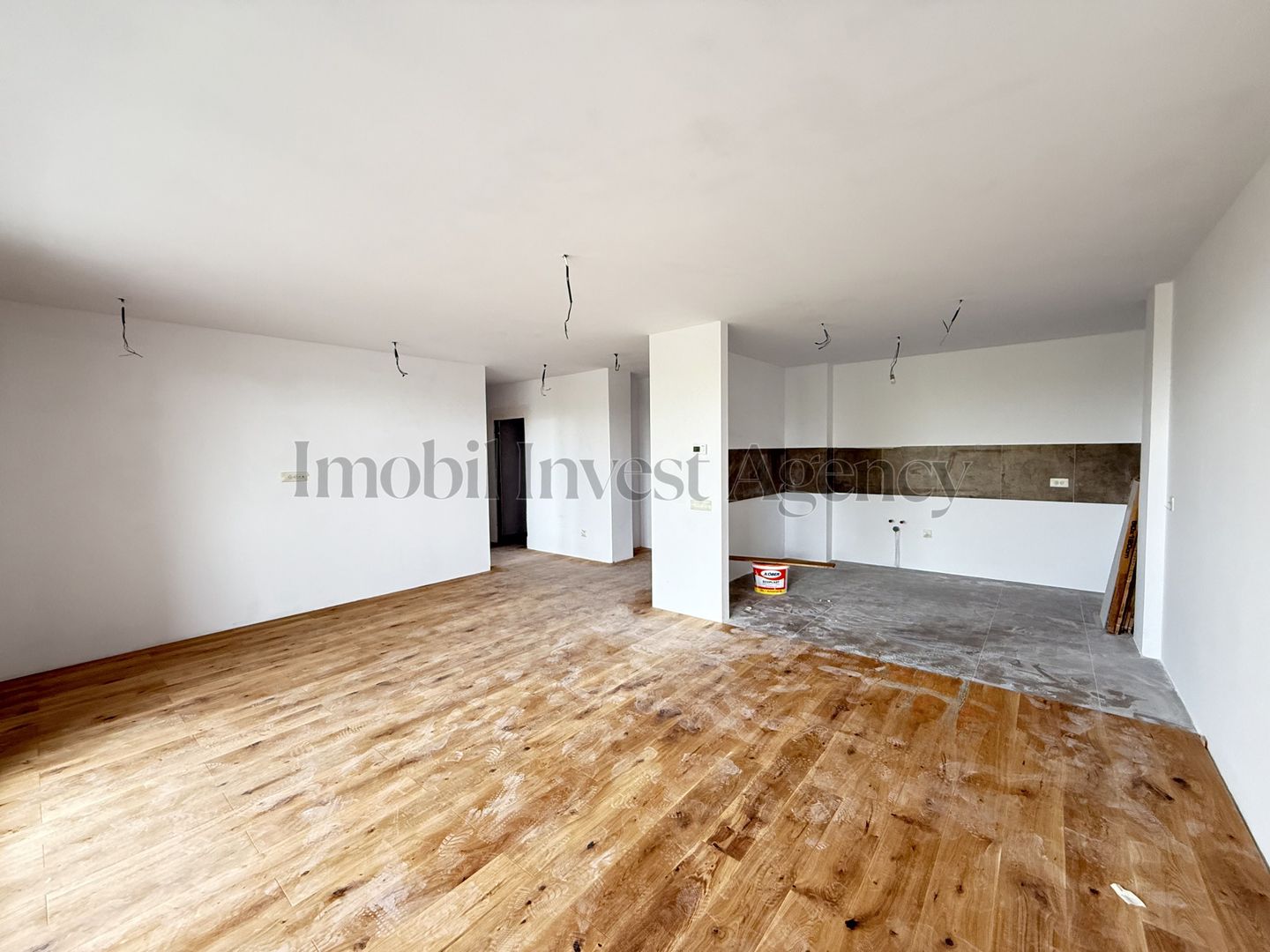 Apartament 3 camere de vanzare Pipera in bloc cu vedere la lac - Poză 6