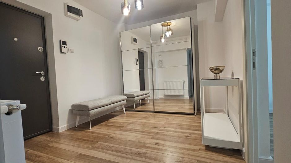 Închiriez apartament 2 camere, Unirii, mobilat, centrală proprie - Poză 5