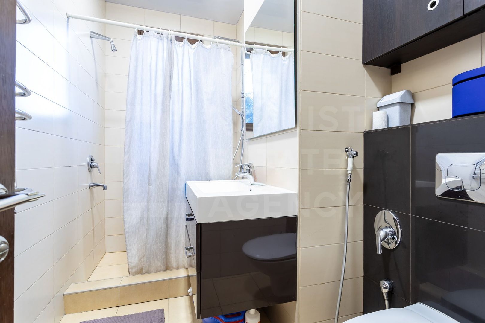 Vanzare spatiu comercial de 256 m2 în centrul capitalei - Poză 20