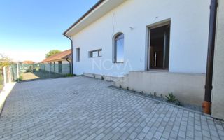 Casa generoasa cu 7 camere, 3 bai, dressing si parcare – Sura Mica - Poză 3