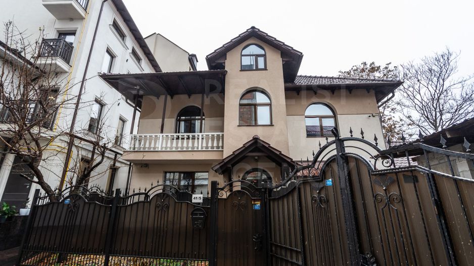 Chirie, spațiu de birouri, 236 mp, strada București, Centru - Poză 19