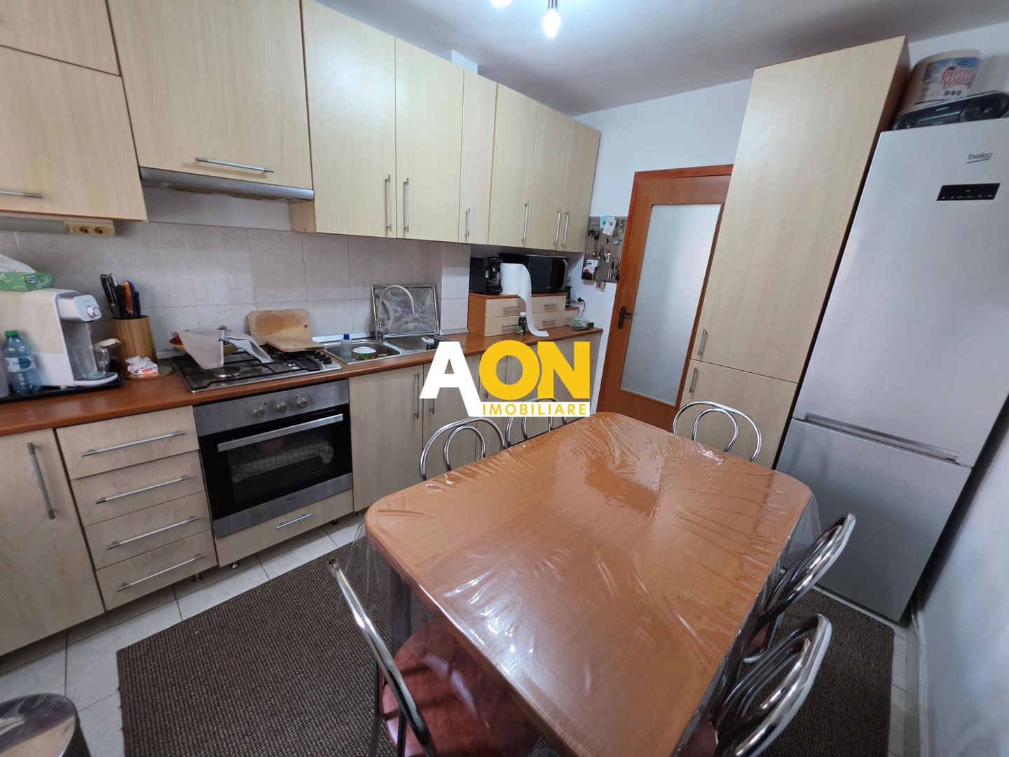 Apartament 4 Camere, 2 Bai, Etaj 3, Zona Cetate - Poză 4