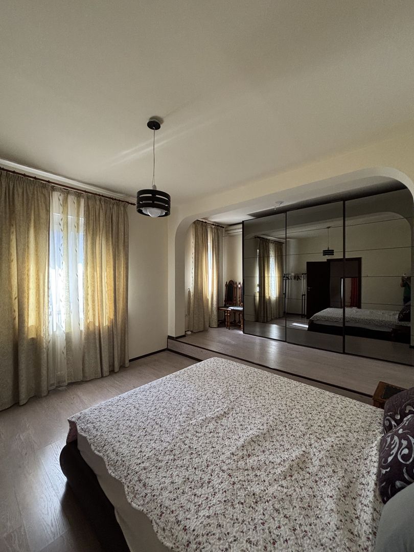 Apartament privat la casa la 5 minute de Piața Victoriei - Poză 26