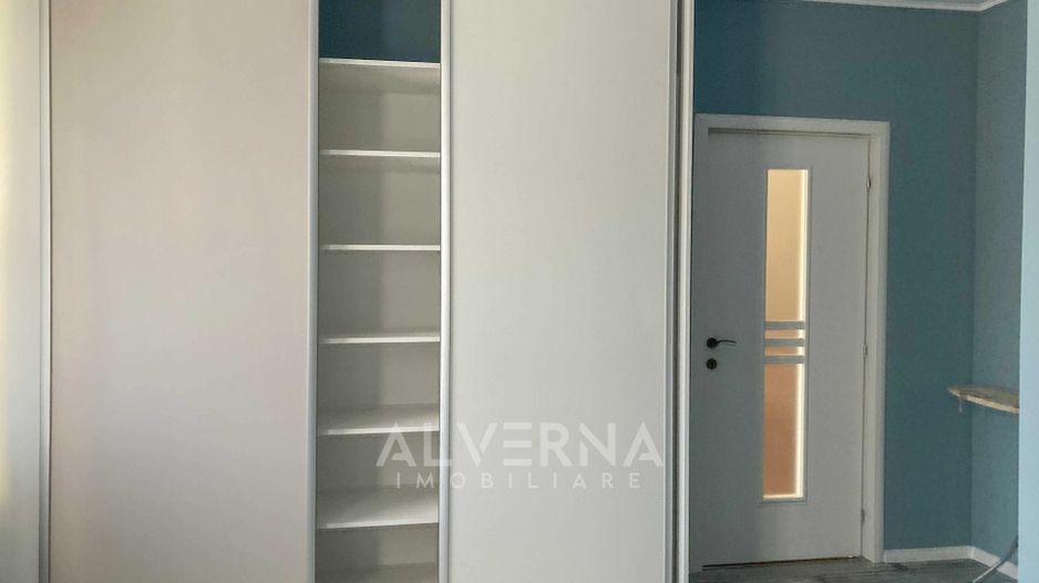 Apartament 2 camere, la cheie, 47 mp, balcon 13 mp, garaj, zona VIVO - Poză 3