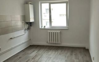 Apartament 2 camere 52mp+balcon-etaj 2-renovat-Zona Andrei Muresanu - Poză 1