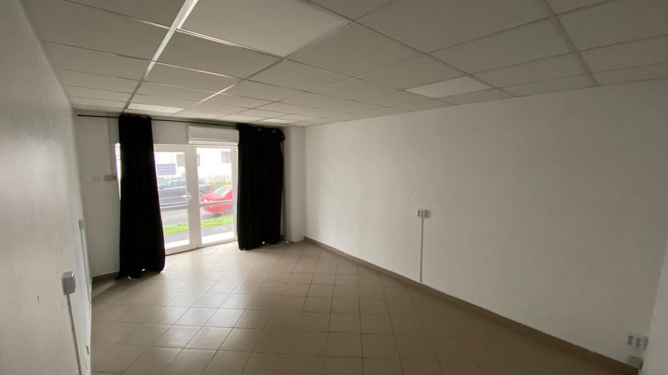 De vanzare/inchiriat spatiu comercial  Siderurgistilor 82.000 euro/2500 lei - Poză 9