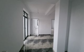Casă spațioasă de vânzare – Sector 4, Metrou Aparatorii Patriei - Poză 6