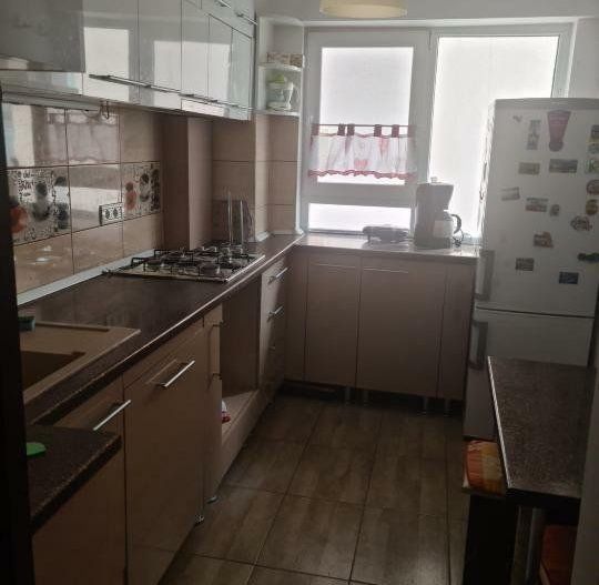 De vânzare apartament 4 camere Militari Veteranilor - Poză 8