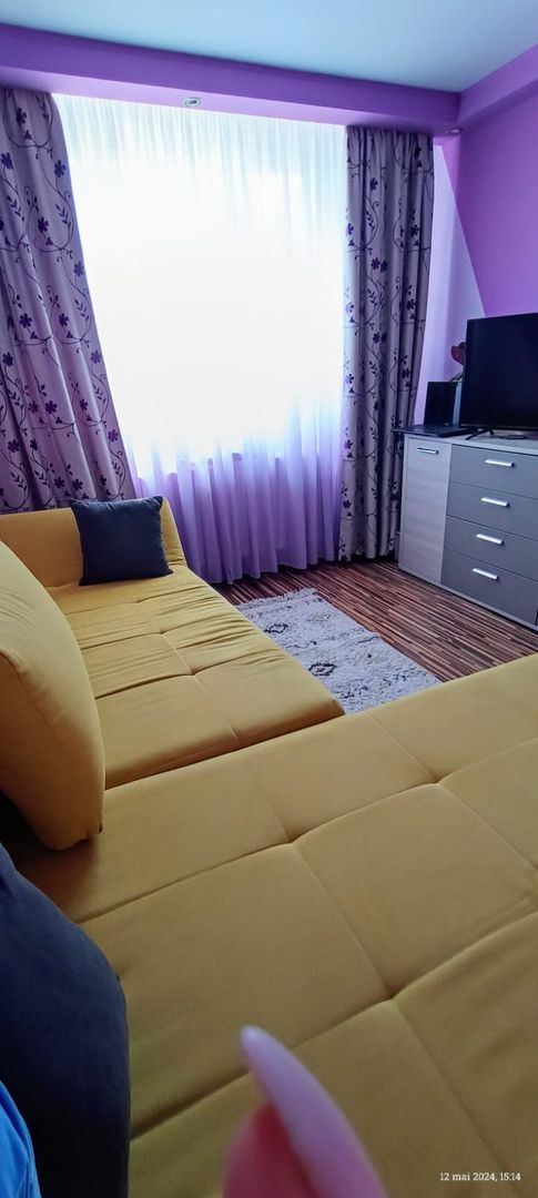 APARTAMENT MODERN DECOMANDAT BLOC 1977 REABILITAT DRUMUL TABEREI - Poză 4