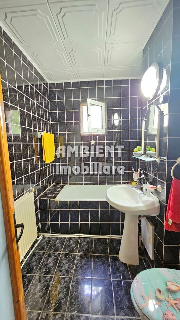 Apartament cu 4 camere, etaj 1, zona GARĂ; - Poză 4