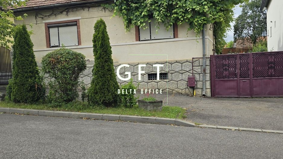 Ansamblu de 2 case  și teren 15 ari, Reghin - Poză 1