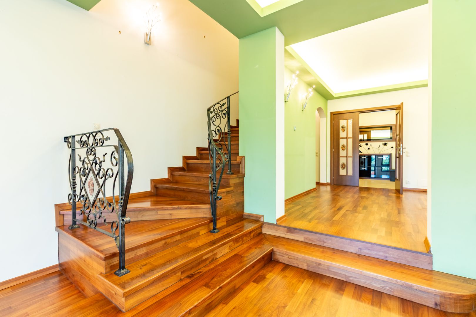 Vila premium de vanzare Balotesti/ piscina/ ponton/ deschidere la lac - Poză 38