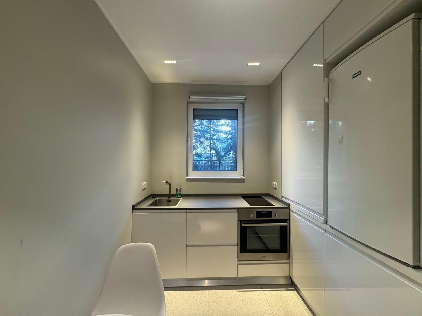 2 CAMERE DECOMANDAT || Primaverii || Jean Monet - Poză 13