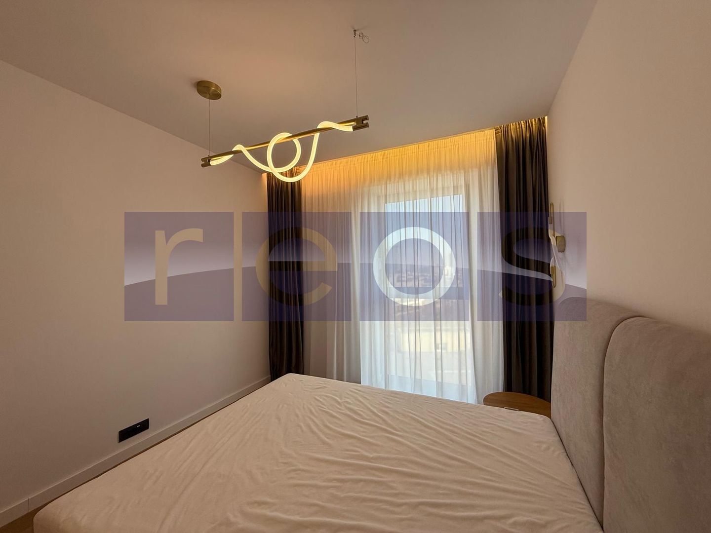 APARTAMENT PREMIUM 4 CAMERE | 3 LOCURI DE PARCARE | ULTRAFINISAT | 141MP | - Poză 9