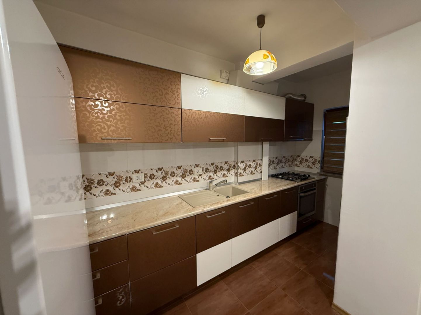 Apartament 3 camere de închiriat | Zonă centrală | Etaj 1 - Poză 4