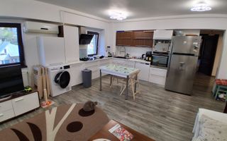 PACURARI LUKOIL--3 CAMERE DECOMANDAT--RENOVAT--ETAJ 3--MOBILAT+UTILAT - Poză 2