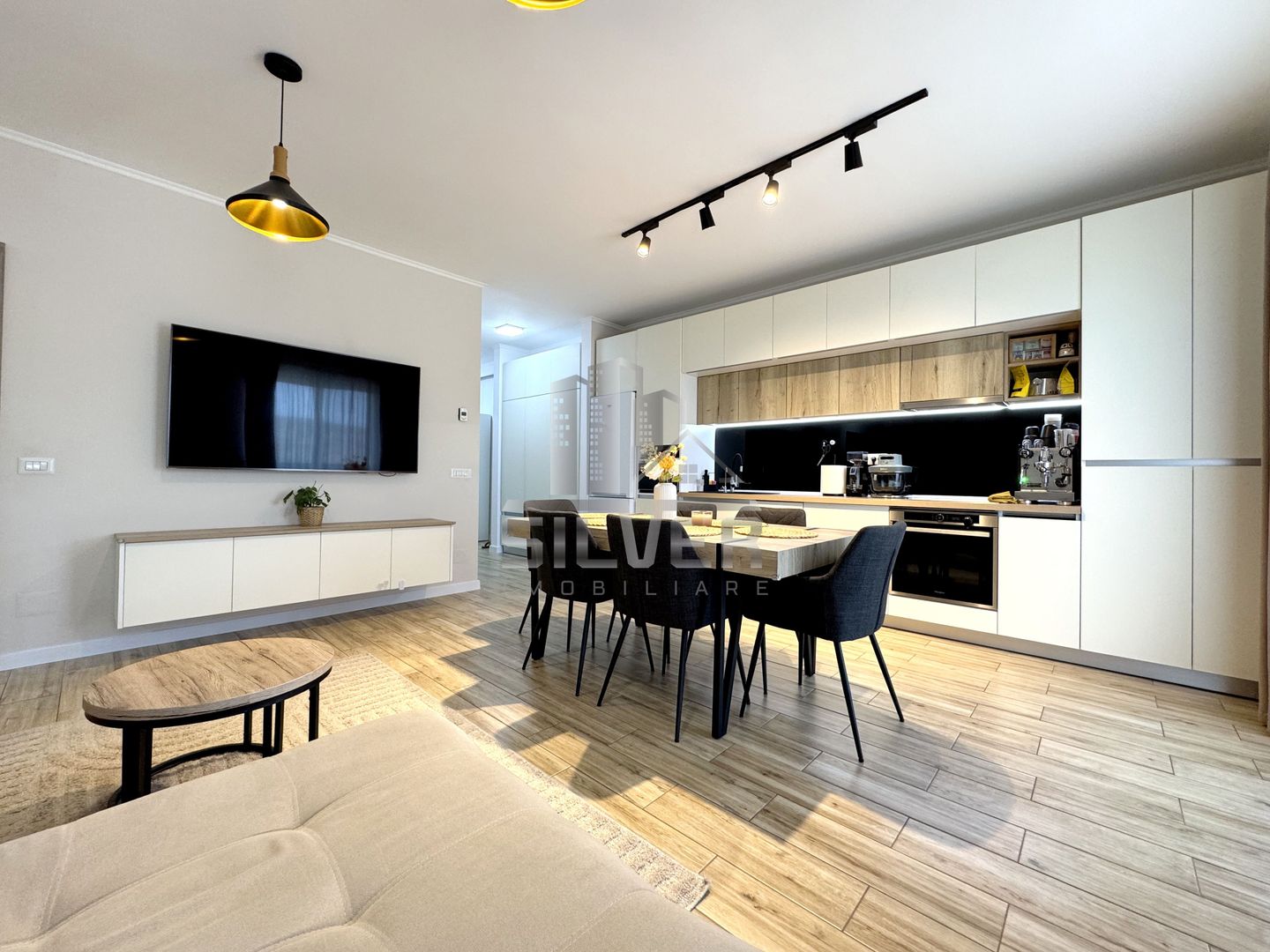 Apartament cu 3 camere/parcare/prima inchiriere/zona Vivo. - Poză 2