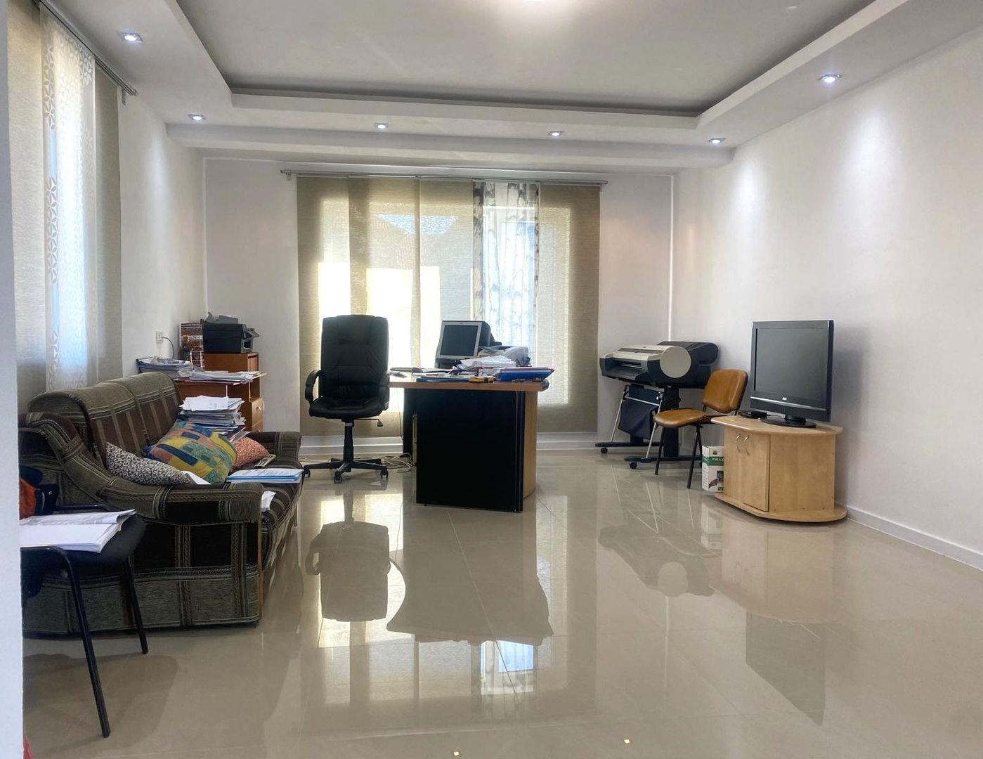 Casa la cheie! Vanzare casa cu 4 camere in Priseaca - Poză 3