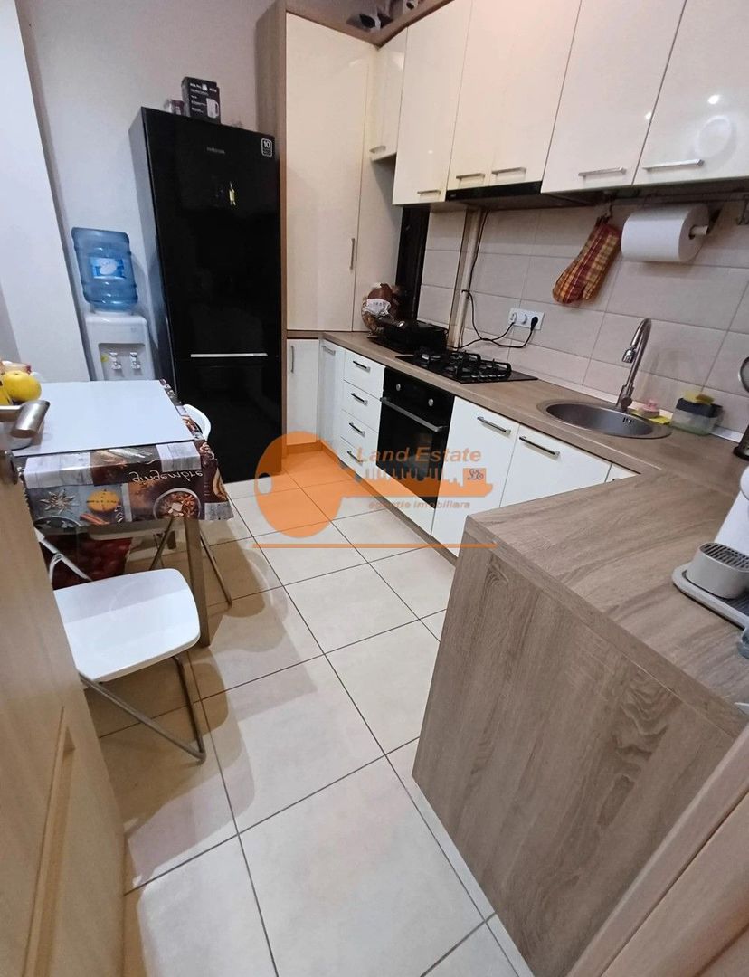 apartament 3 camere – zona Mihalache - metrou 1 Mai - Poză 3