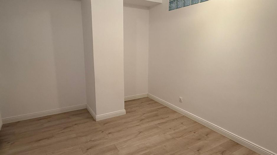 INCHIRIERE Apartament cu 3 camere in zona Aviatiei - Poză 11