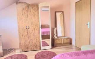 Casa spatiosa cu 5 camere, garaj si gradina, zona Gradiste - Poză 12