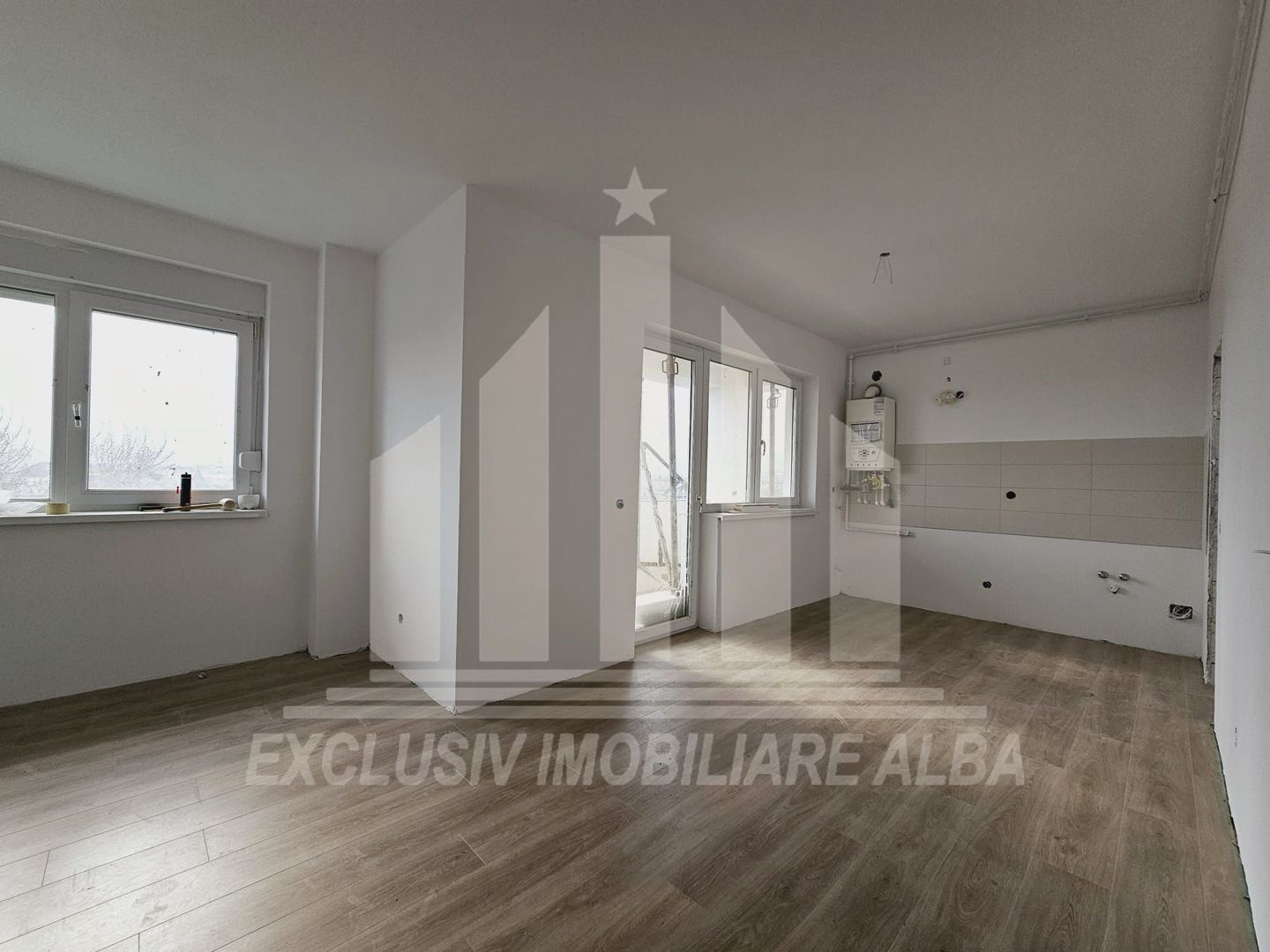 Apartament cu 2 camera decomandate, Alba-Micesti - Poză 2