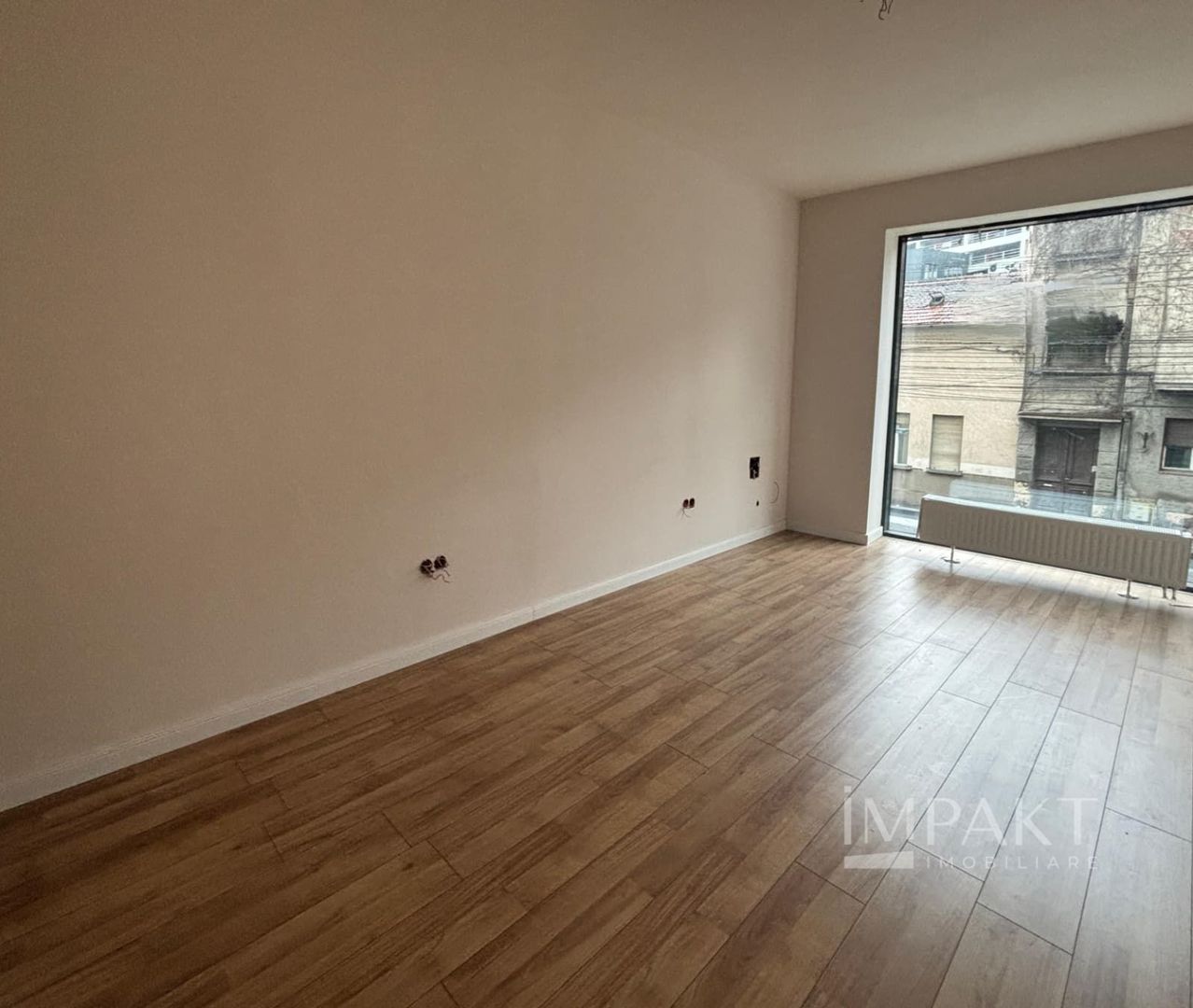Spațiu comercial 90 mp, central – ideal pentru activitati comerciale - Poză 3