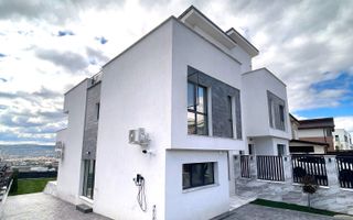 Casa moderna cu priveliste asupra orasului, terasa cu jacuzzi, Iris - Poză 2