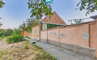 Casă  2 corpuri și 4 camere teren 1440 mp în Macea - Poză 13