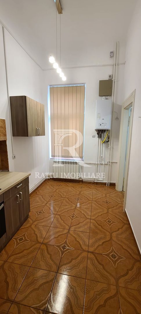 Apartament cu 2 camere | Etajul 1 | Pietonala | Ultracentral | Oradea - Poză 12