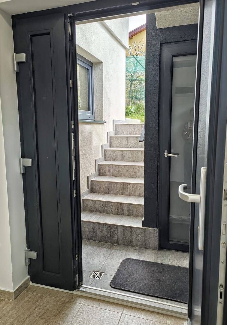 Apartament cu 3 camere | 80mp | Dâmbul Rotund - Poză 2