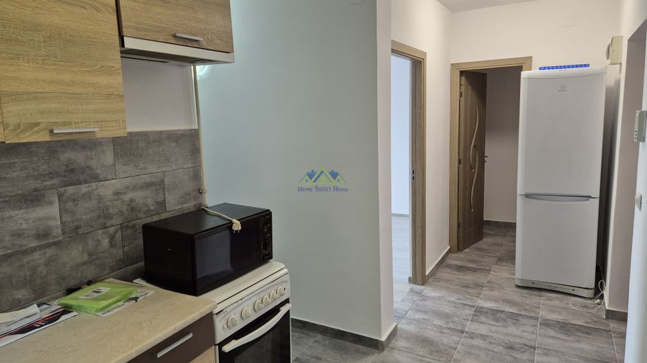 Vand Apartament 2 camere, zona Pietonala, et.3/3, st-45m, balcon, C.T. - Poză 1