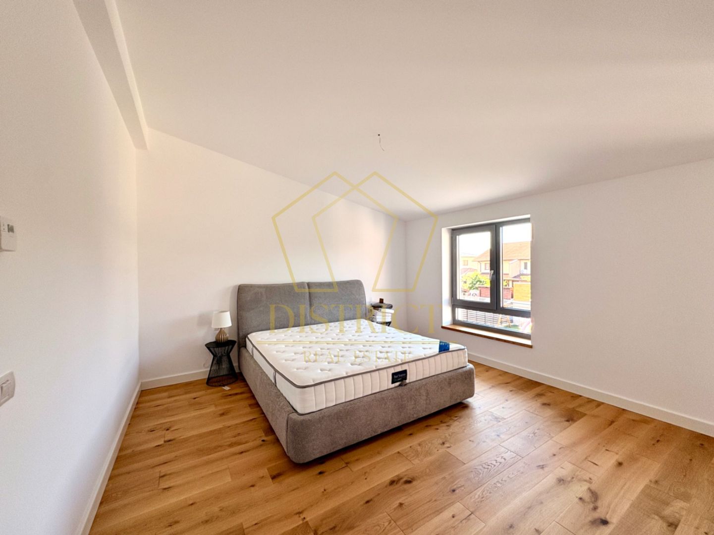 Duplex superb cu 4 camere, mobilat si utilat | Mosnita Noua - Poză 9