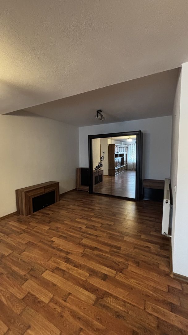 Apartament de vanzare in Sebes Drumul Petrestiului - Poză 2