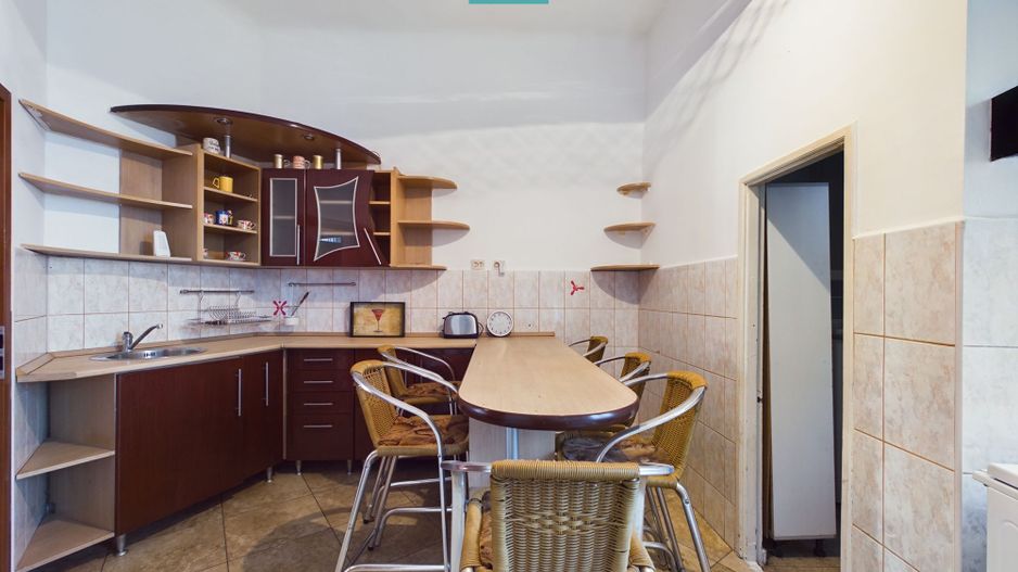 Clădire cu două apartamente zonă centrală - Poză 17