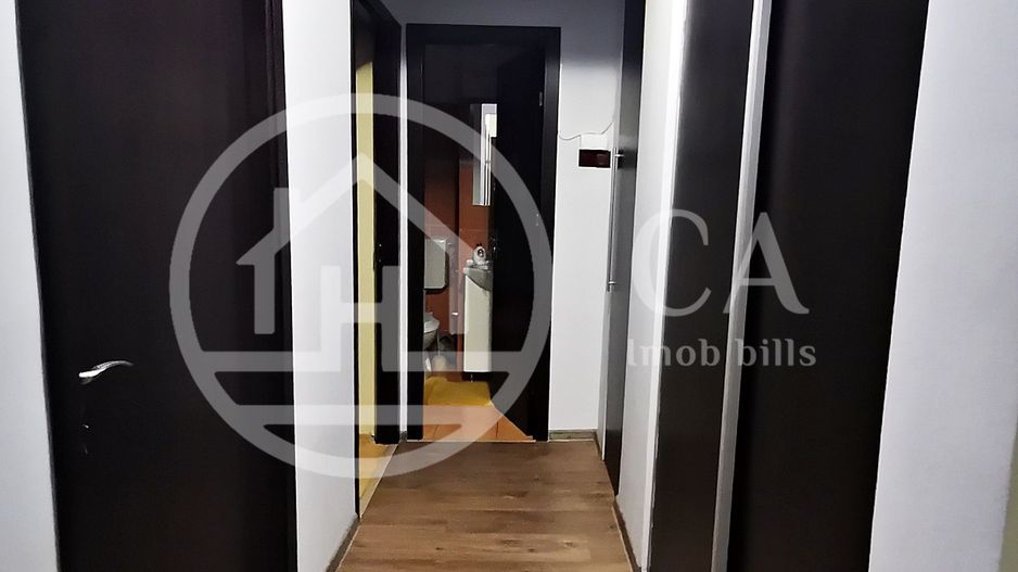 Apartament cu 4 camere de vanzare in Decebal, Oradea - Poză 10