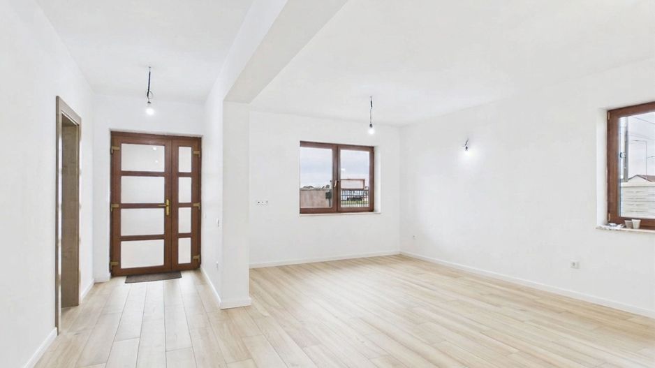 Casă Nojorid, 117 mp, teren 700 mp - Poză 6