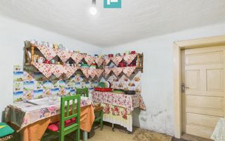 Casă  cu 2 corpuri total 4 camere în Nădab - Poză 9