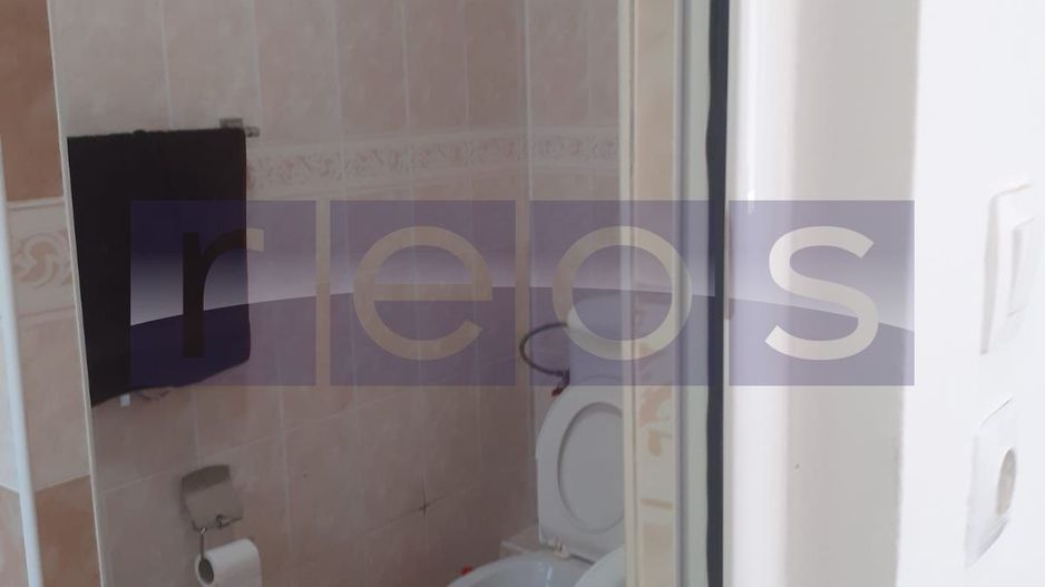 VÂNZARE CASA 8 CAMERE ZONA UIRII - Poză 4