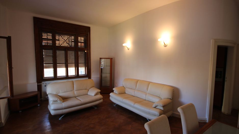 Apartament deosebit cu 3 camere în zona P-ta Victoriei - Poză 4