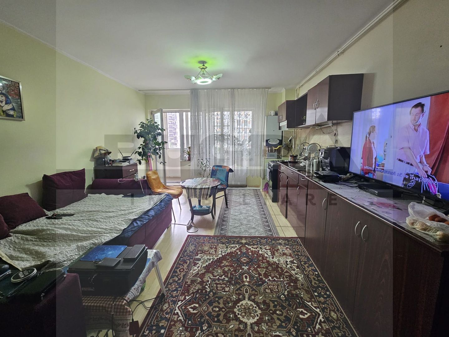 Apartament cu 2 camere, 50 mp, etaj intermediar, parcare, zona Pertrom - Poză 1