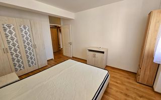 Penthouse ultracentral pe două niveluri, panouri solare, terasă, boxă - Poză 3