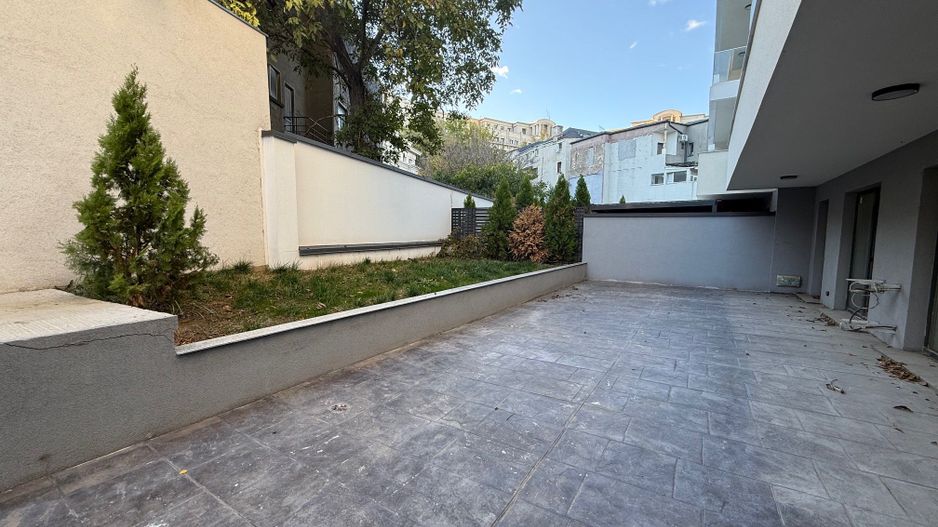 Apartament 4 Camere de Vanzare - Poză 27