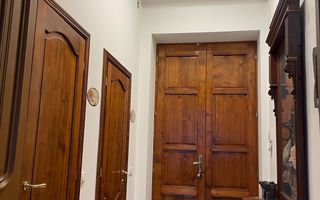 Închiriere apartament ultracentral cu 2 camere - Poză 1