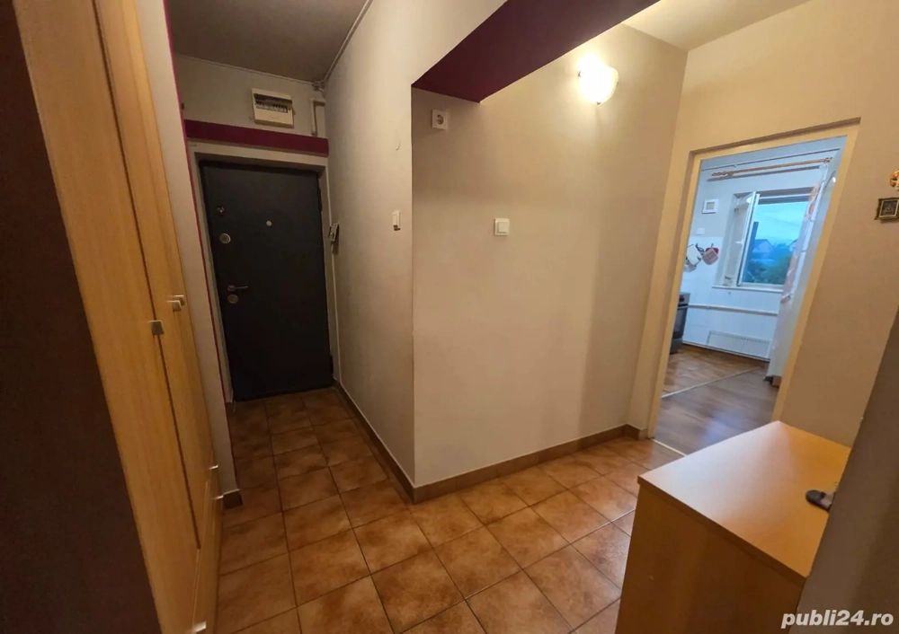 Apartament spațios cu 2 camere - zona Sântana de Mureș - Poză 4