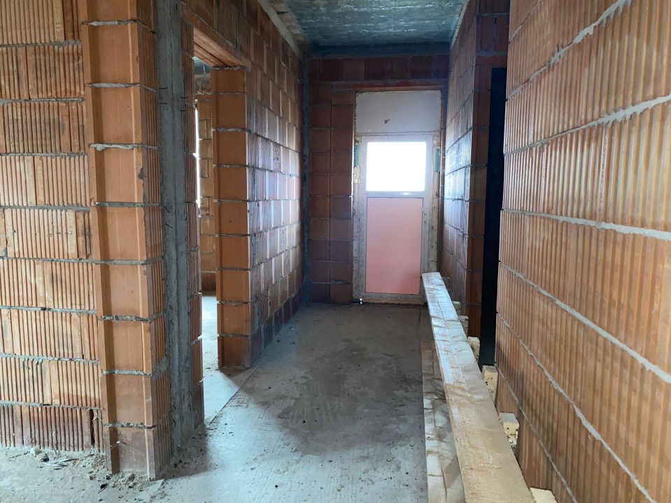 Casa Zimandu Nou 600 mp la rosu - Poză 10