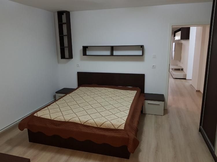 apartament vanzare 2 camere Lipovei - Poză 3