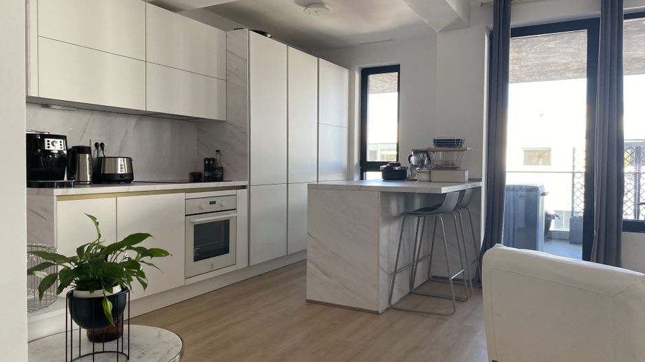 Eleganță și confort: apartament cu terasă în Iancu Nicolae - Poză 1